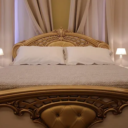 Piazzetta Monte * Vérone